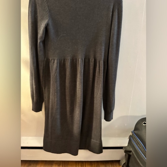 DAISY FUENTES MODA PEPLUM
SWEATER GRAY BUTTON UP LONG SLEEVE KNIT WOMEN'S MEDIUM - Picture 2 of 4